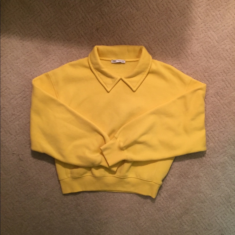 Yellow Zara sweatshirt